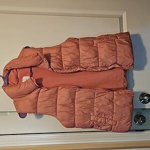 Cute size L pink puffer jacket 😍